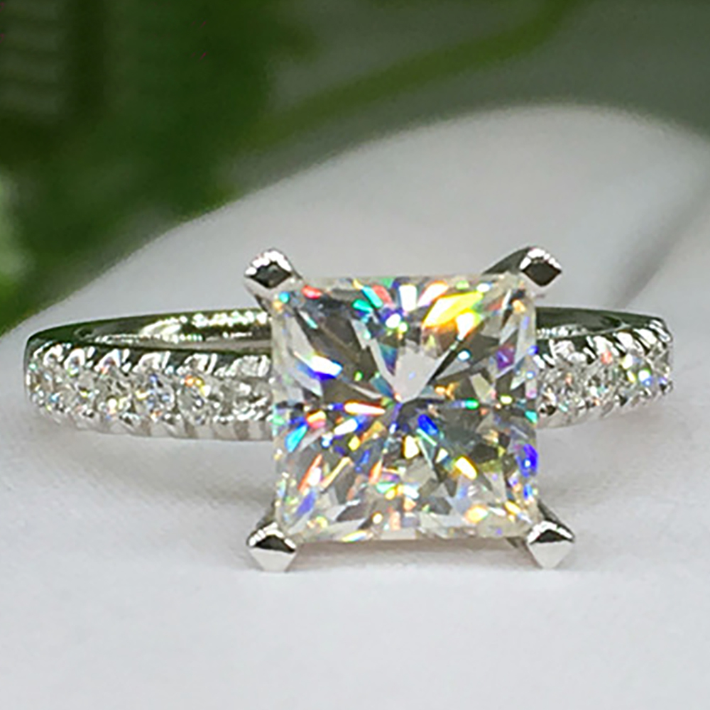 Moissanite Engagement Ring 1 Carat - 맞춤형 솔리드 10K Au417 화이트 골드