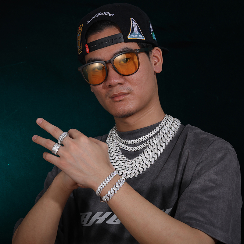 TUHE 유니섹스 D 컬러 모이사나이트 쿠반 체인 목걸 - Cuban Link Chain 12Mm 리뷰 및 가격