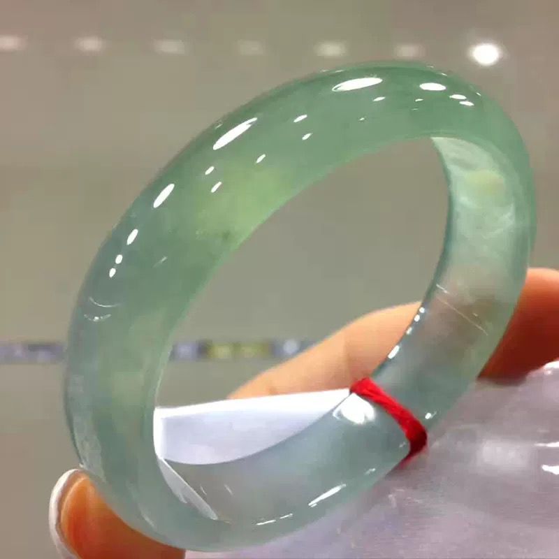 밝은 기름빛 녹색의 정통 원형 옥 팔찌, 진짜 고대 광 - Bracelets 리뷰 및 가격