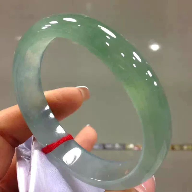 밝은 기름빛 녹색의 정통 원형 옥 팔찌, 진짜 고대 광 - Bracelets 리뷰 및 가격