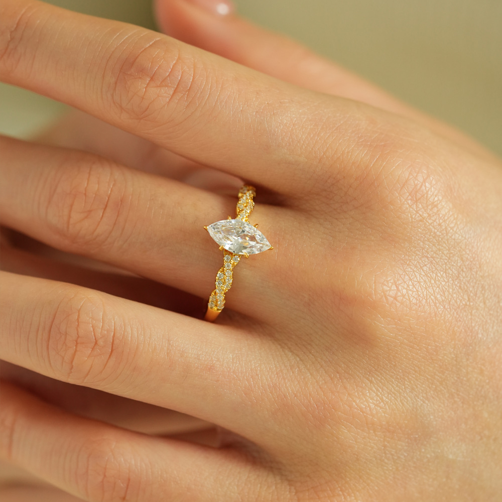 루미라 100% 18K 골드 마르퀴즈 1캐럿 모이사나이 - Moissanite Engagement Ring 1 Carat 리뷰 및 가격
